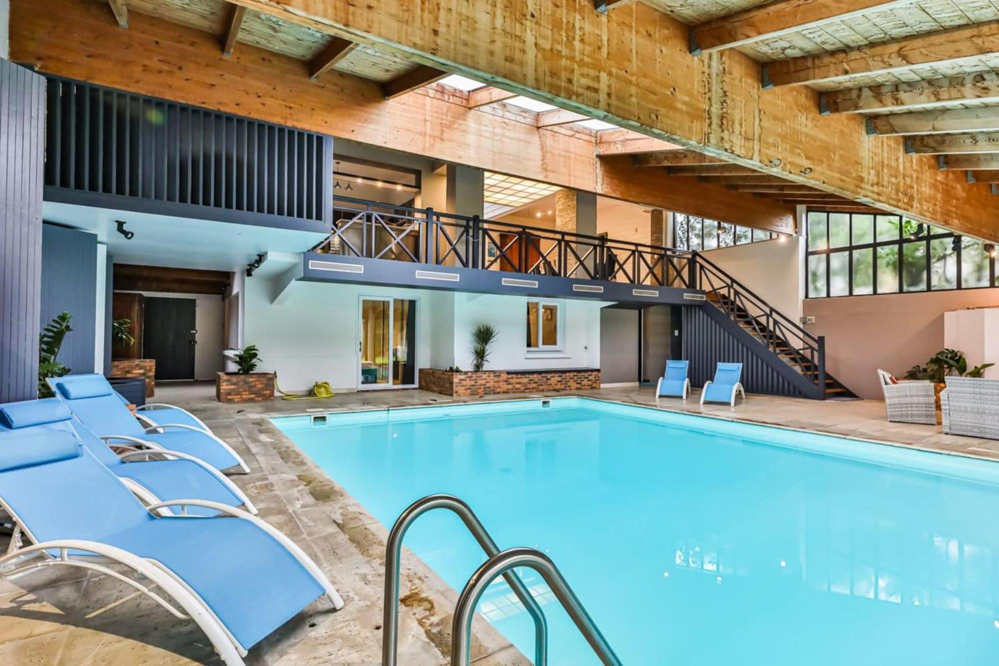 シャラン L'Atypique - Piscine Interieure - Wifiヴィラ エクステリア 写真